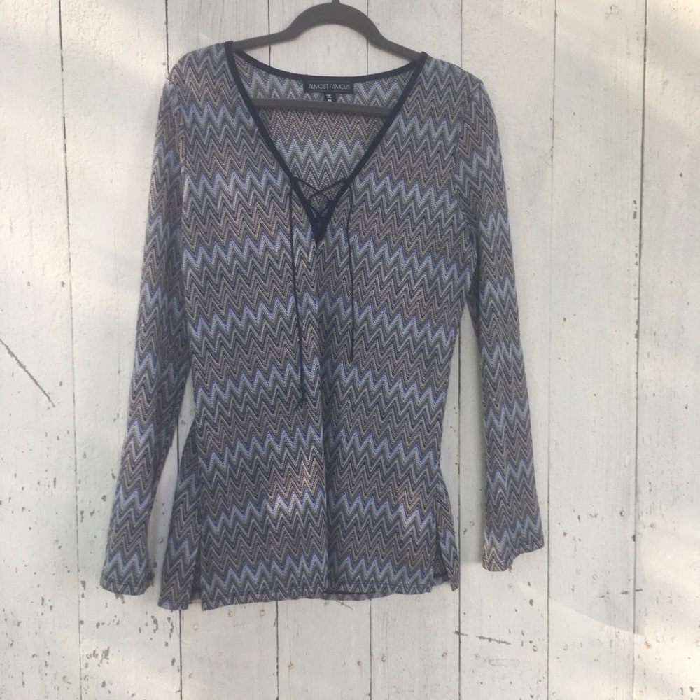 Almost Famous Xl tunic. LS. Lightweight. NWOT